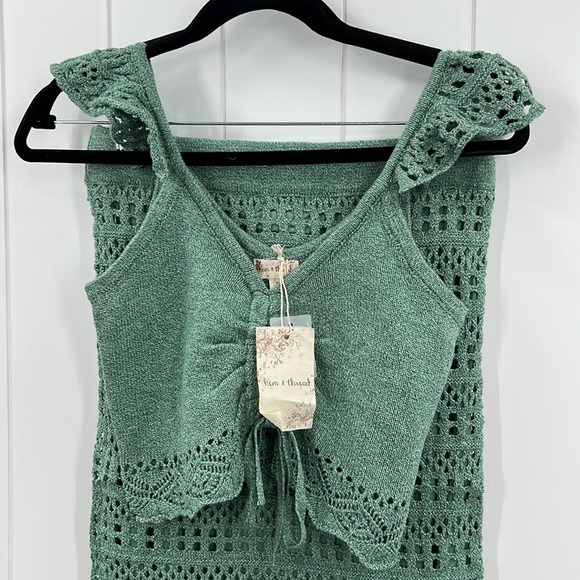 🆕Hem & Thread Crochet Knit Top & Skirt Set Scallop detail S,M & L Available - Picture 8 of 10